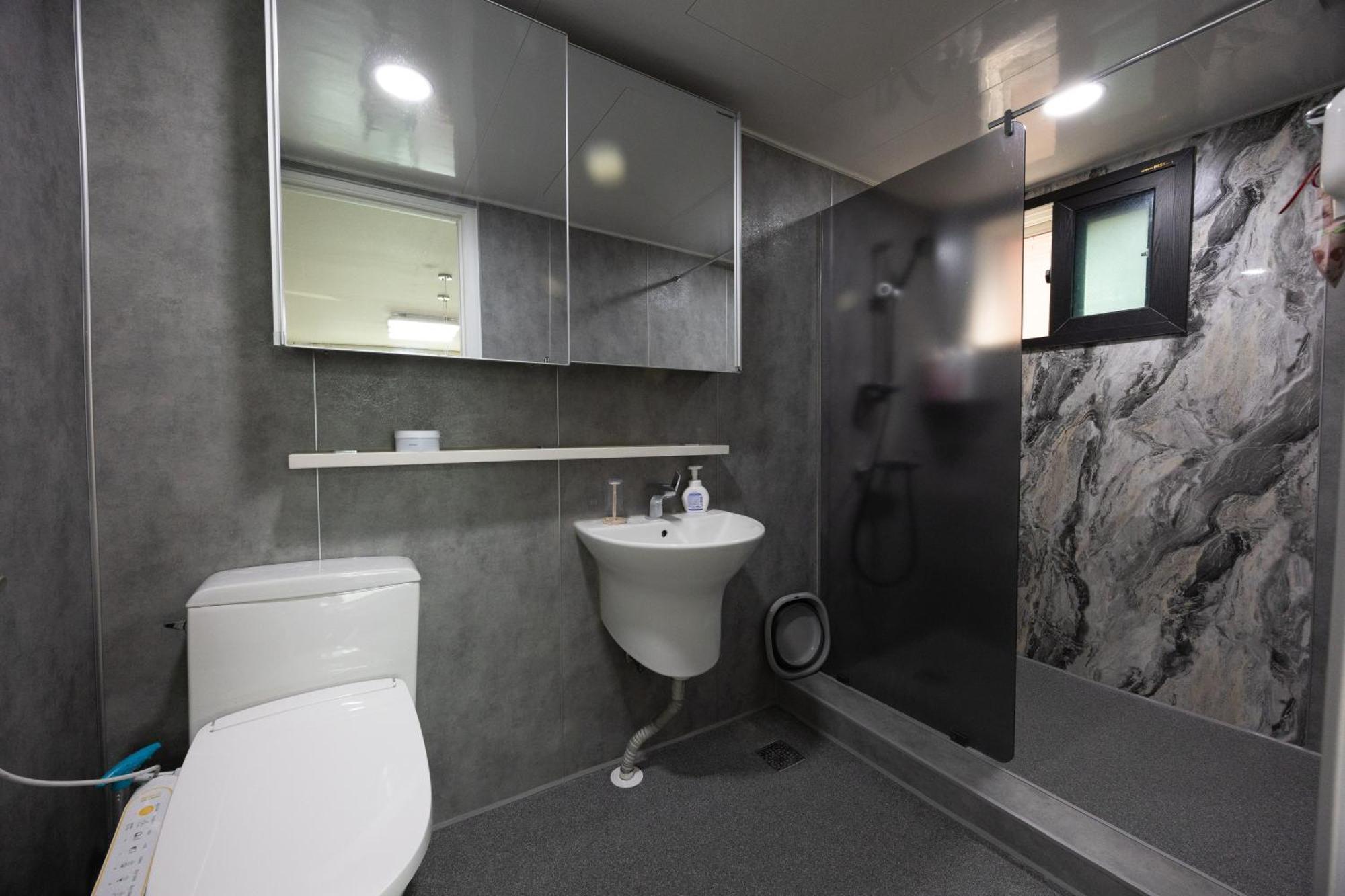 Apartamento 3br Jong-ro Family House, 4beds, 6 People Seul