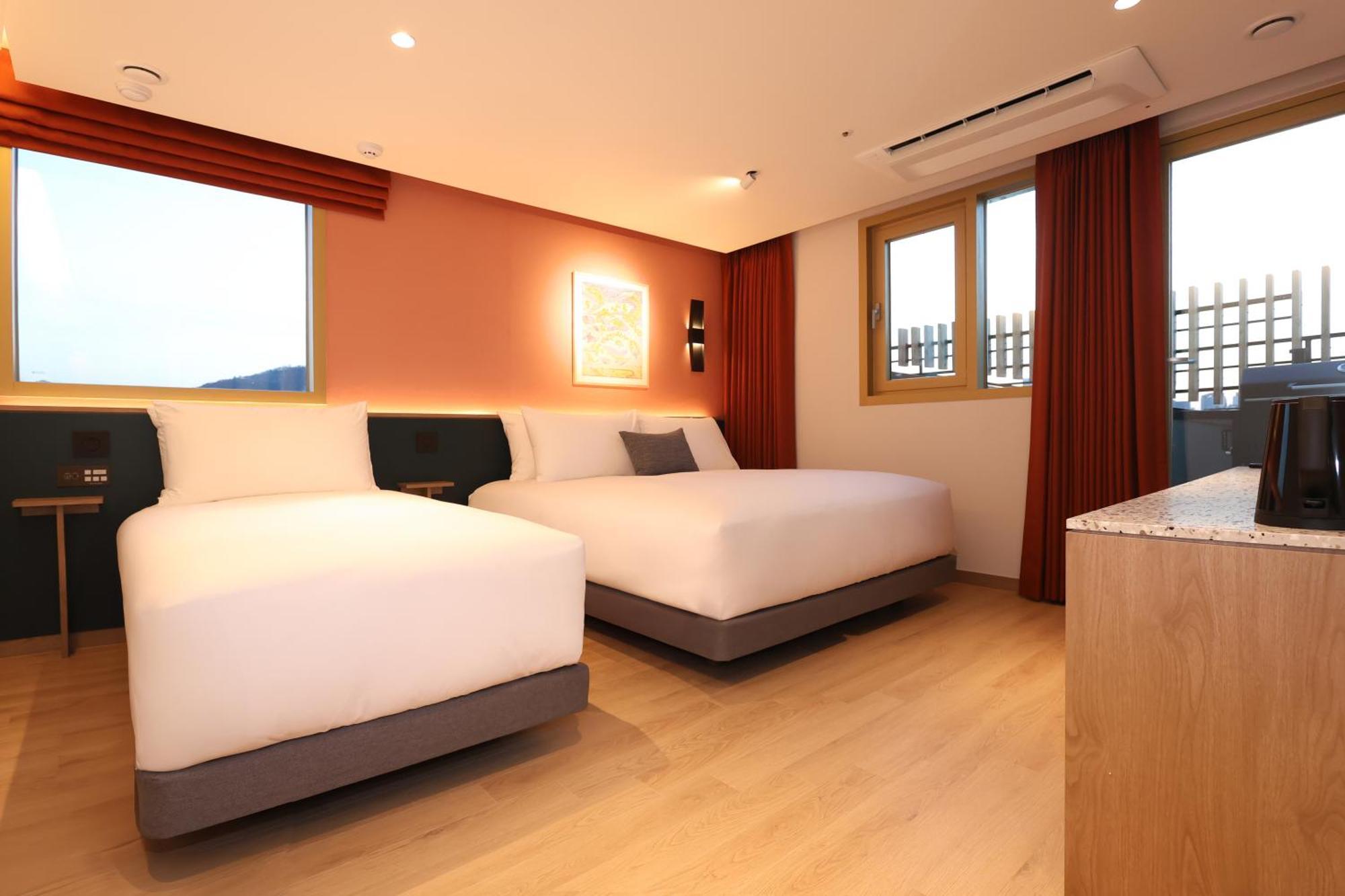 New Blanc Myeongdong 4*