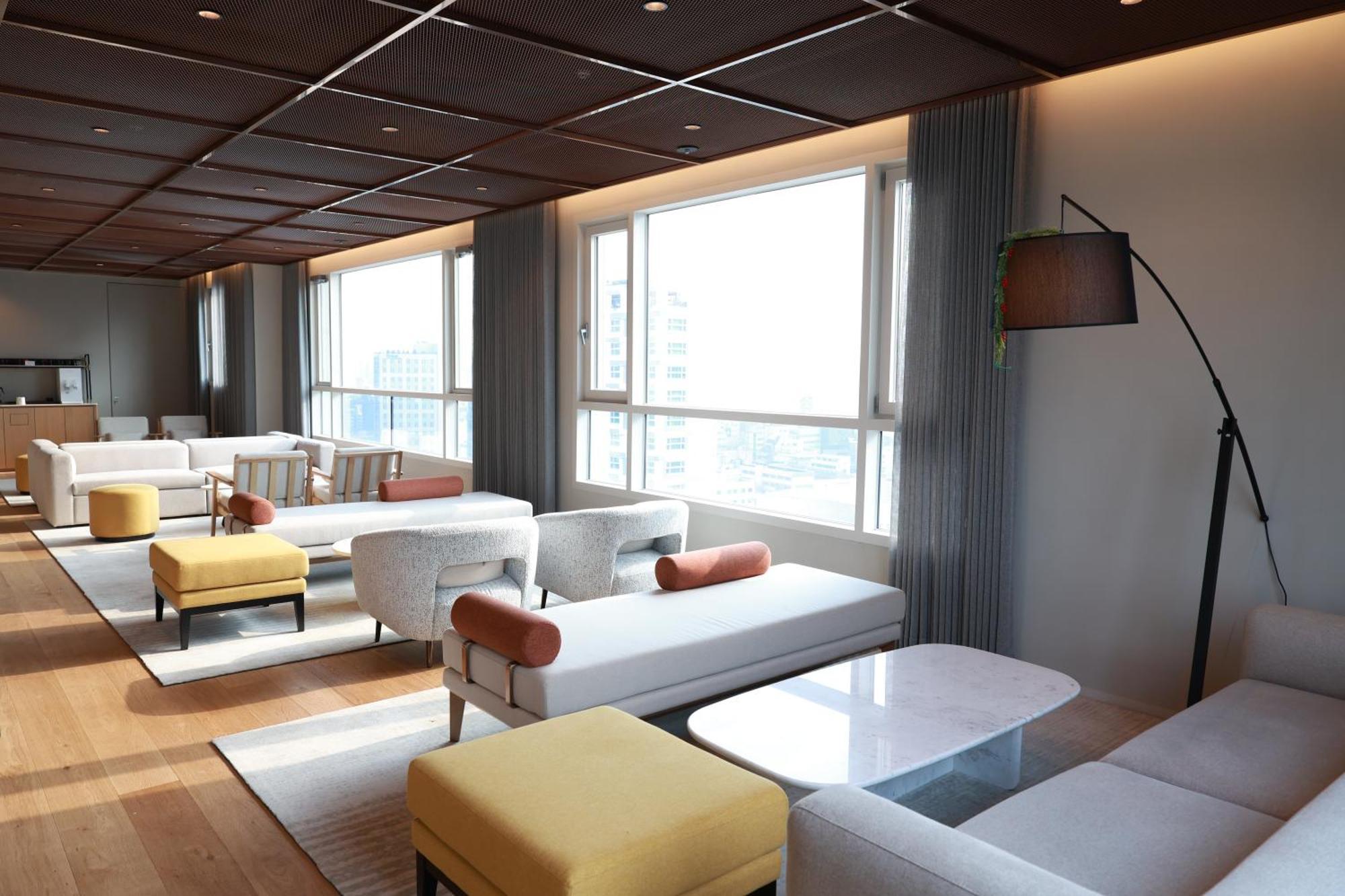 Hotel New Blanc Myeongdong 4*