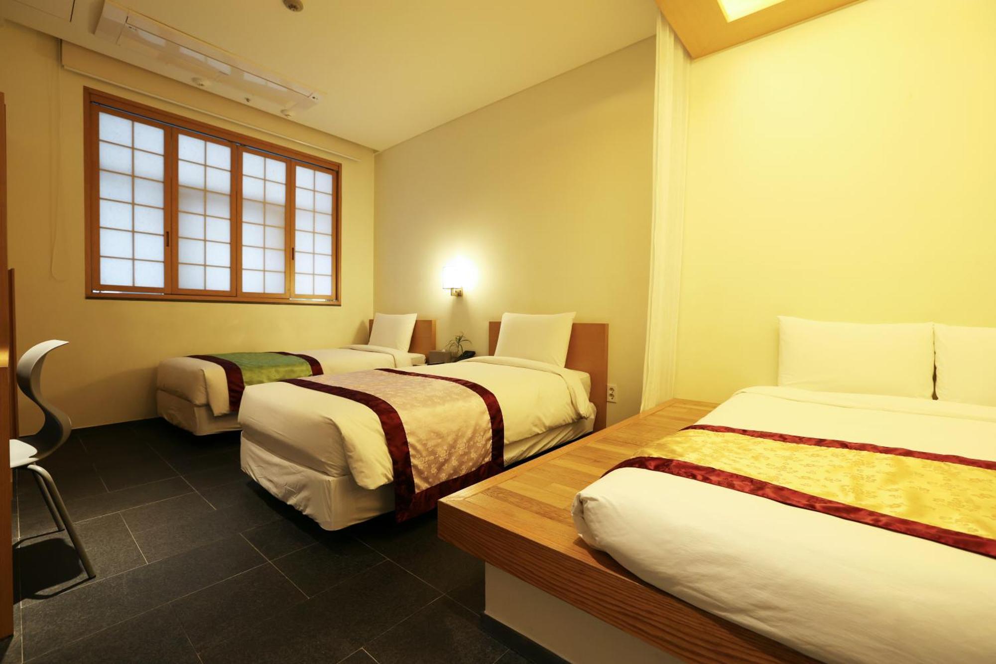 Shinshin Myeongdong Hotel