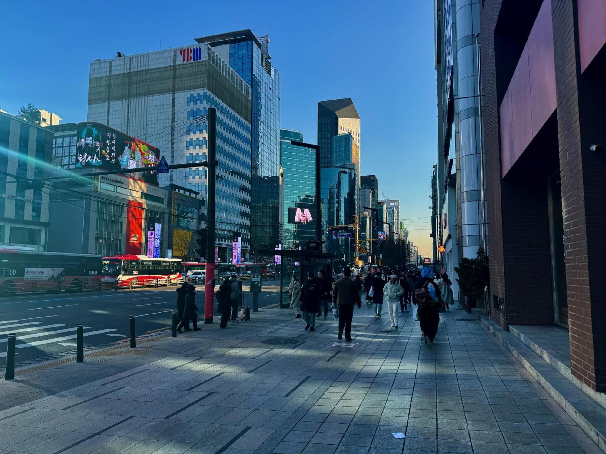 Apartment Gangnam Highrise 3 Min To Gangnam Station
