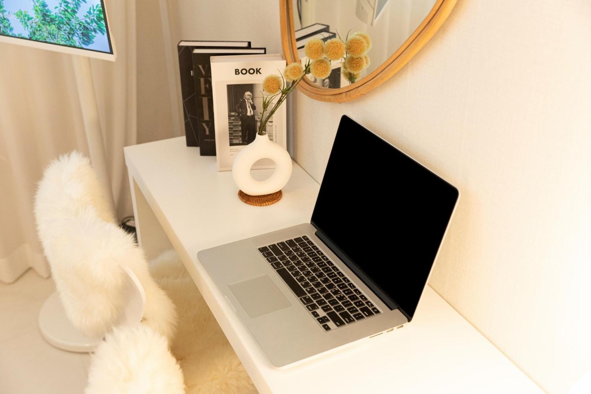 Modernstay Hongdae#mangwon Local Market 10mins, Hongdae, Airport Bus, Hanriver Park 10min,family Apartment