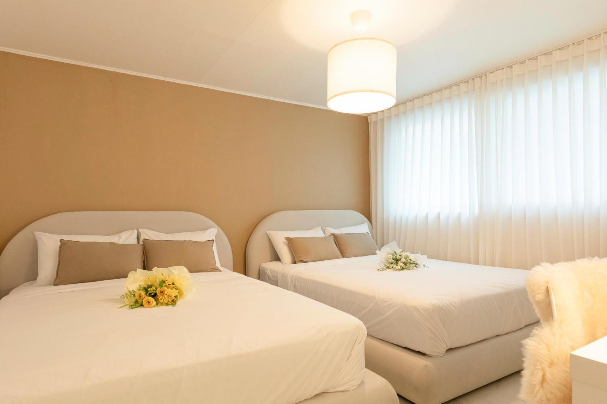 Modernstay Hongdae#mangwon Local Market 10mins, Hongdae, Airport Bus, Hanriver Park 10min,family Apartment *
