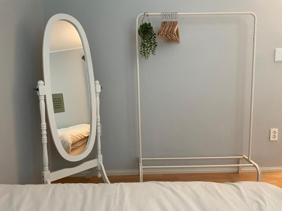 # For 10 People # Free Parking # Three # 5 Queen Beds # 6 Minutes By Subway # 8 Minutes By Airport Bus # 1 Minute By Convenience Store # Ott # Olleh Modeling Villa Seoul