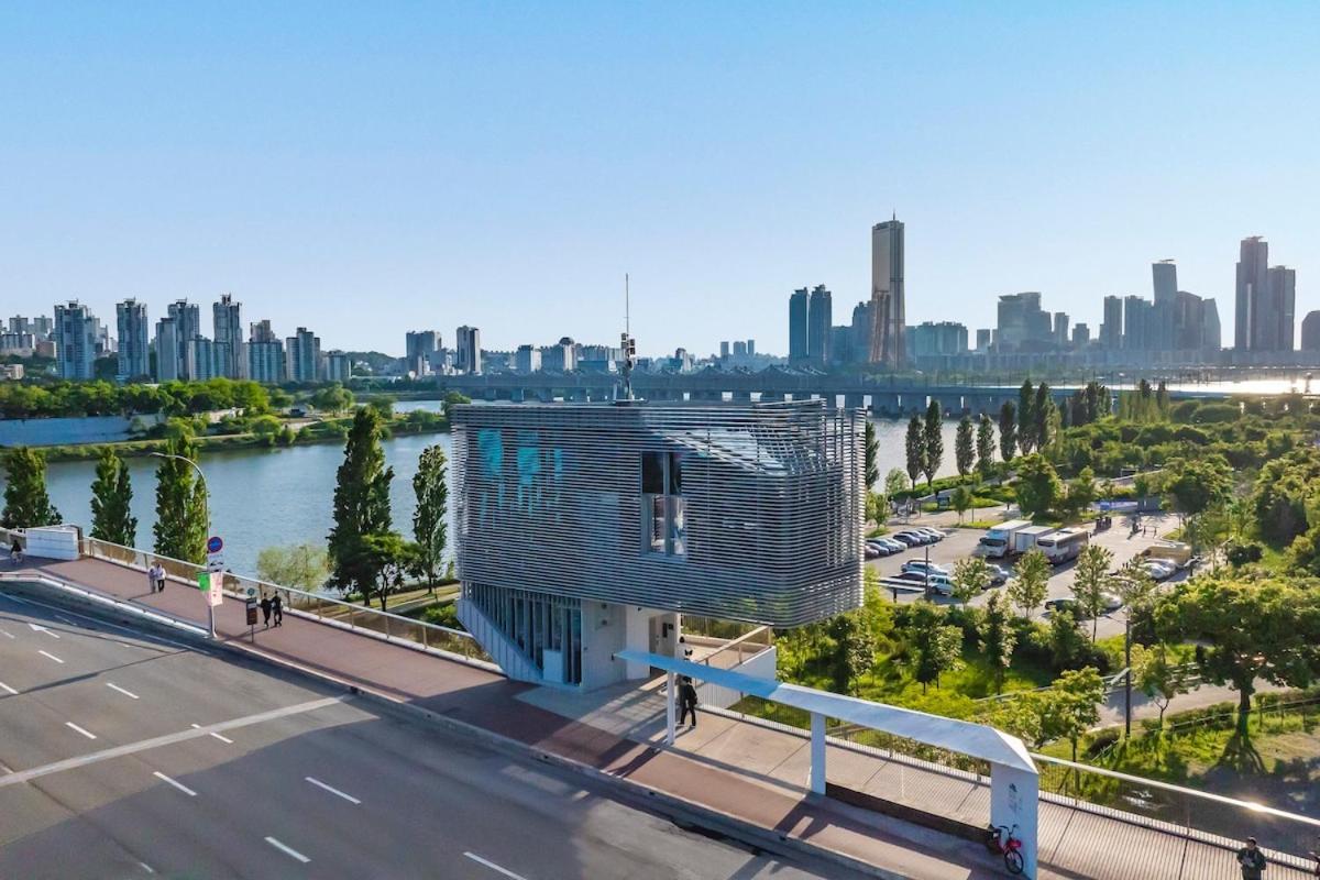 Hotel Sky Hangang Bridge