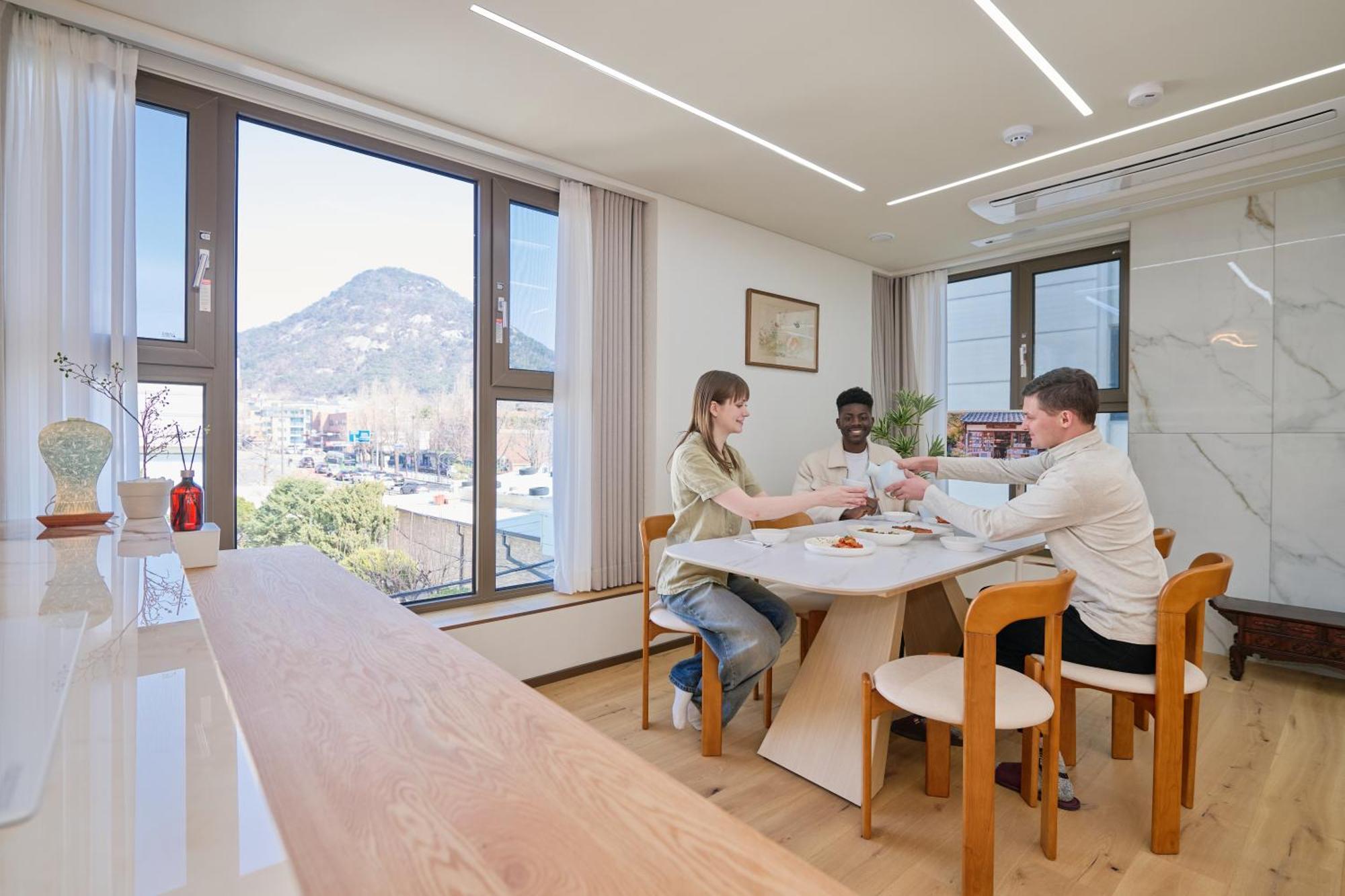 Seochonyeoga Hotel *