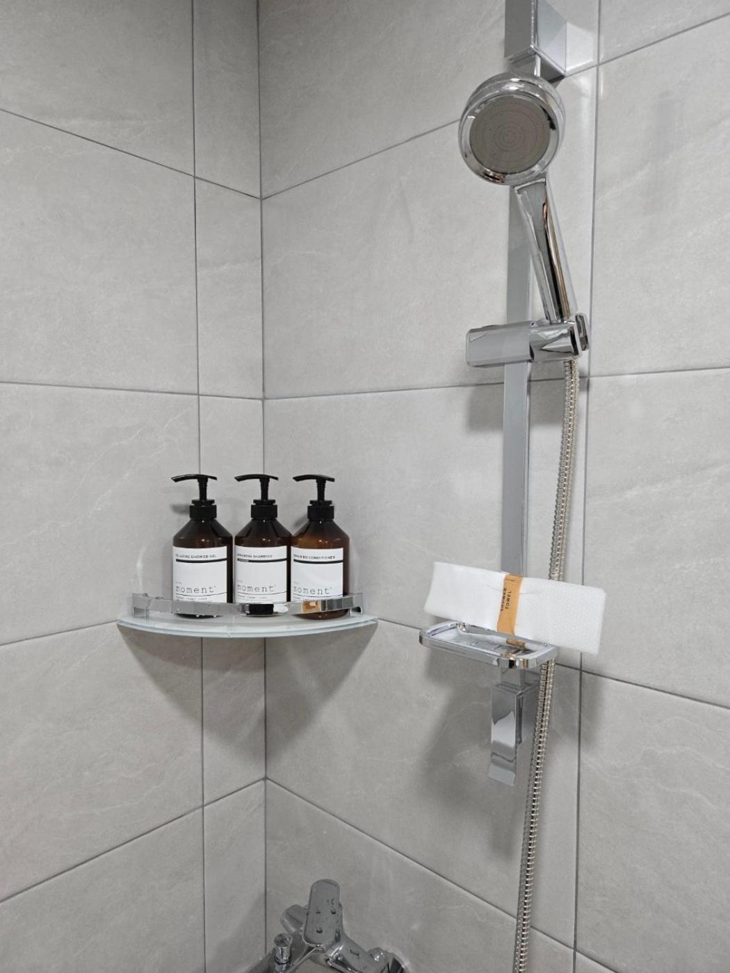 Apgujeong Dosan Jthestay Apartment *