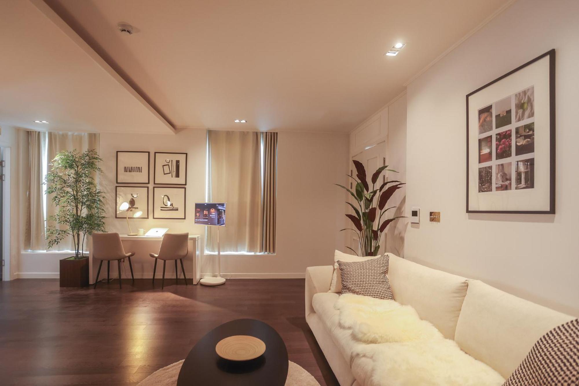 Free Airport Pickup, Europe In Hongdae Villa Seoul