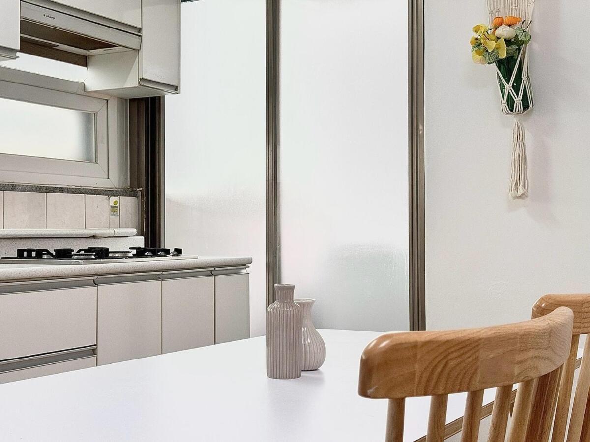 Villa 7persons Hongik Hapjeong Mapo Gangnam Sillim Seoul