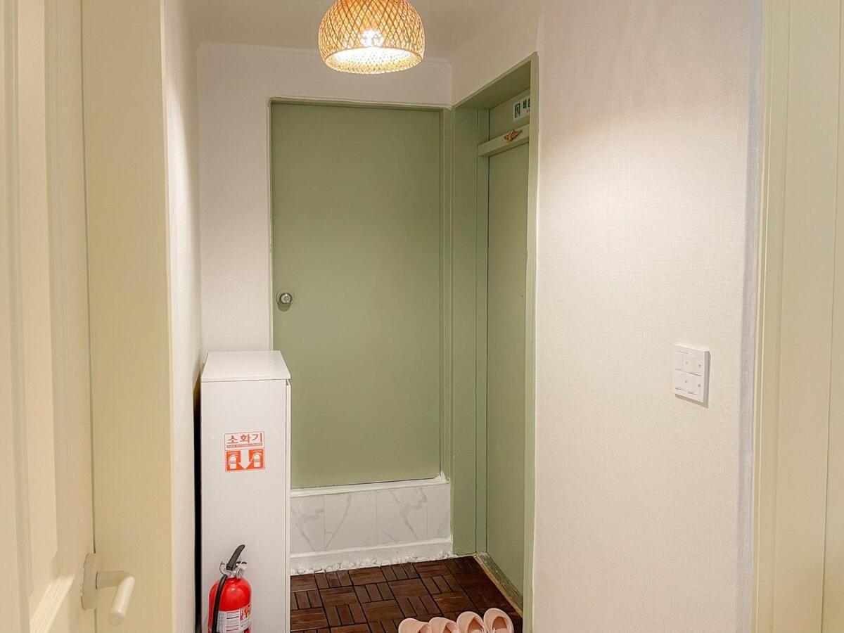 Anke House #3 Minutes To Ewha Station #line 2 #two *
