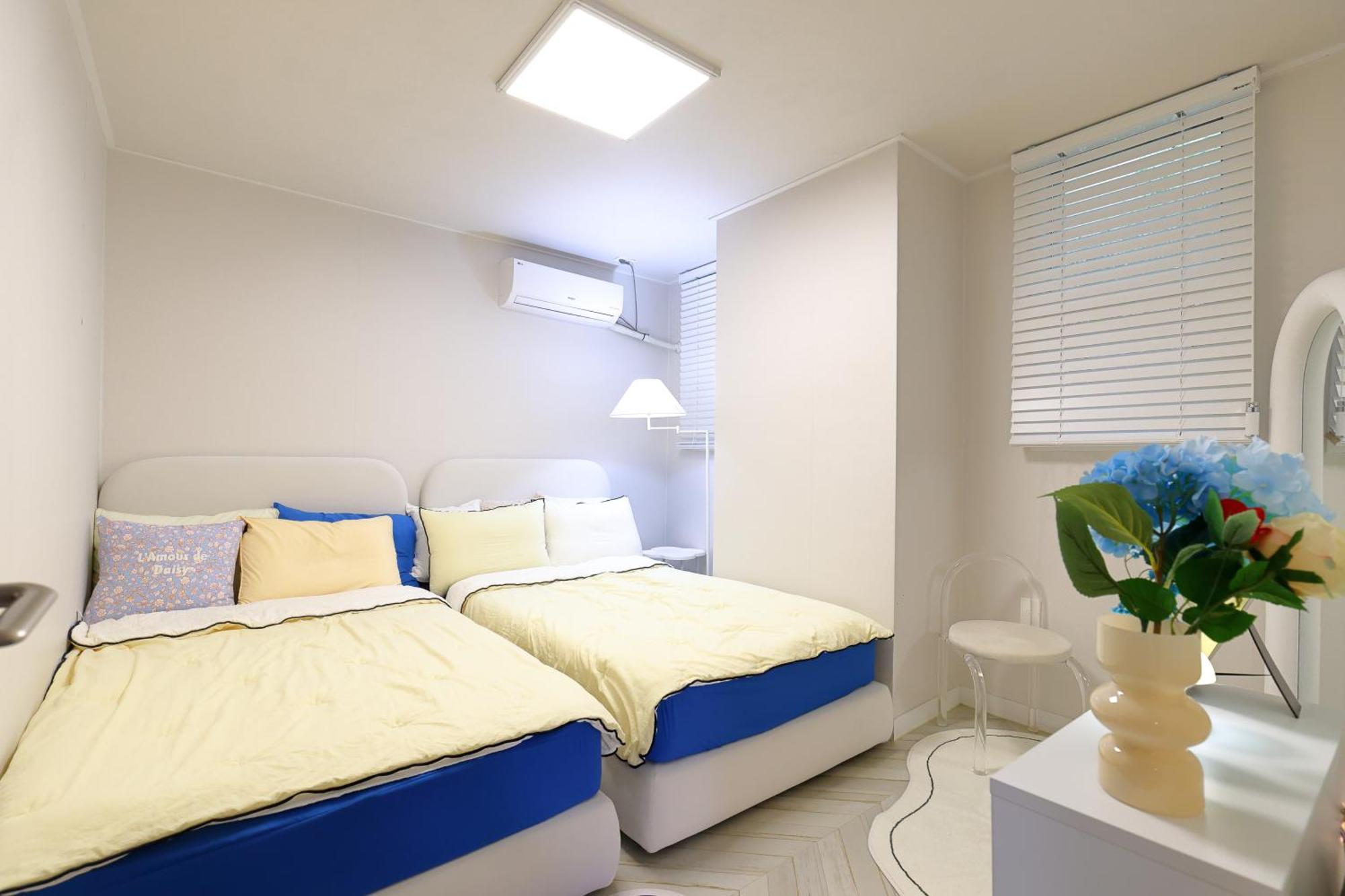 Villa Luck In Hongdae Near Hongik Station Seoul