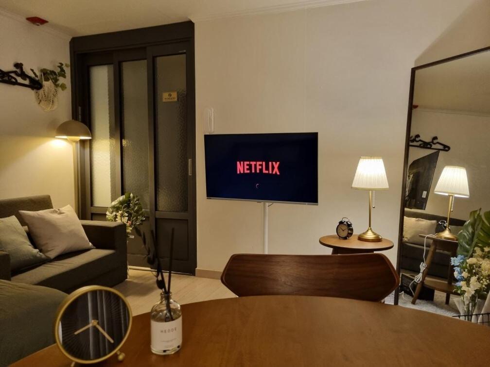 Apartment Hug3 Hapjeong Hongdae Nearby High End *
