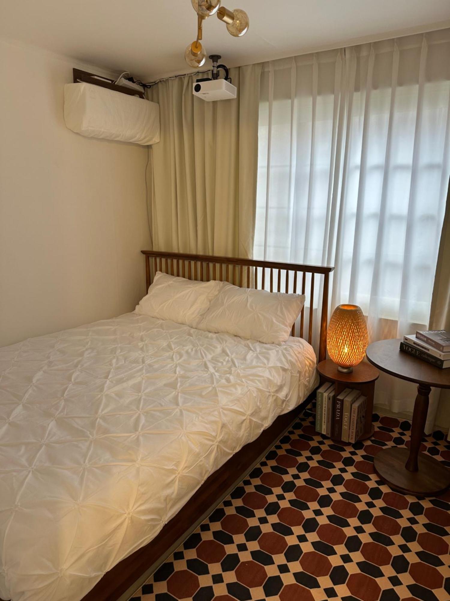Bed & Breakfast Hongdae House- 3mins To Hongdae Station Seoul