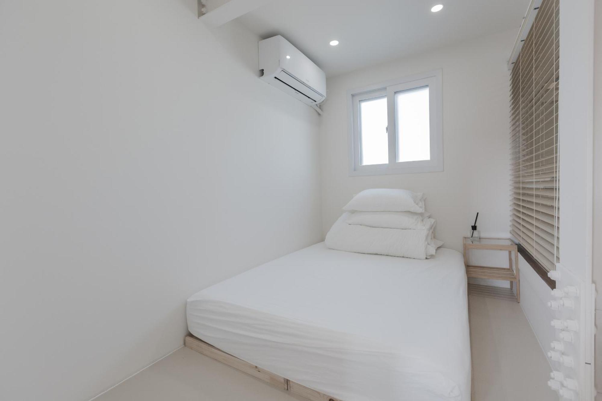 Apartment Hongdae 7min From Hongdae St