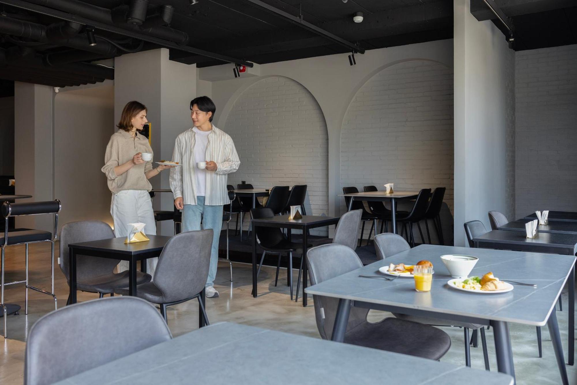 Nouvelle Itaewon By Aank