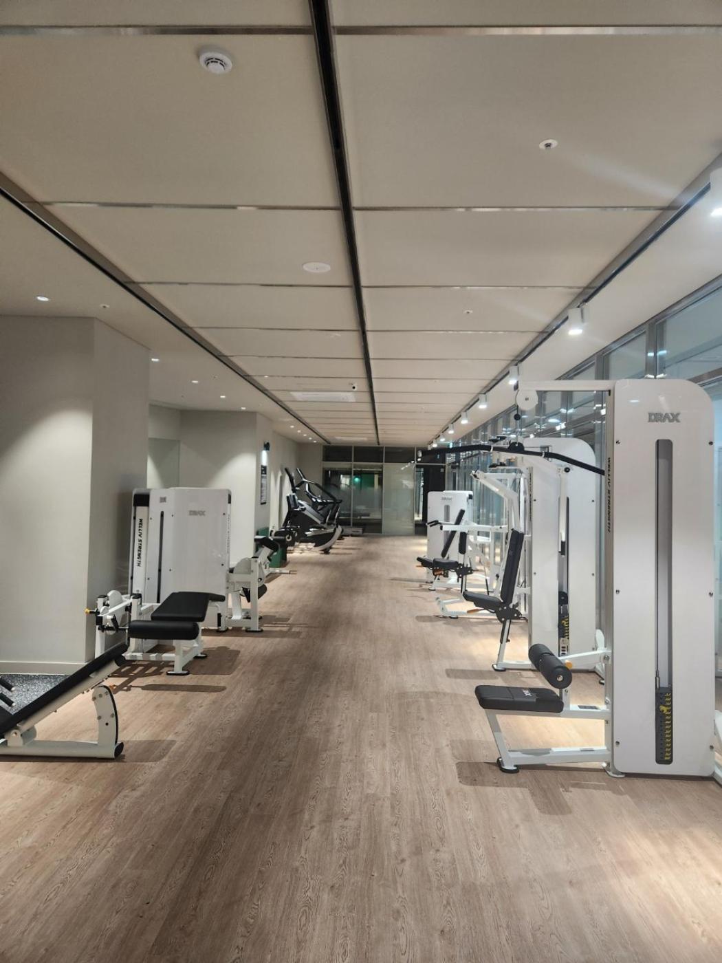 Comfortable House, New Building, Dongdaemun History & Culture Park Station * Seoul