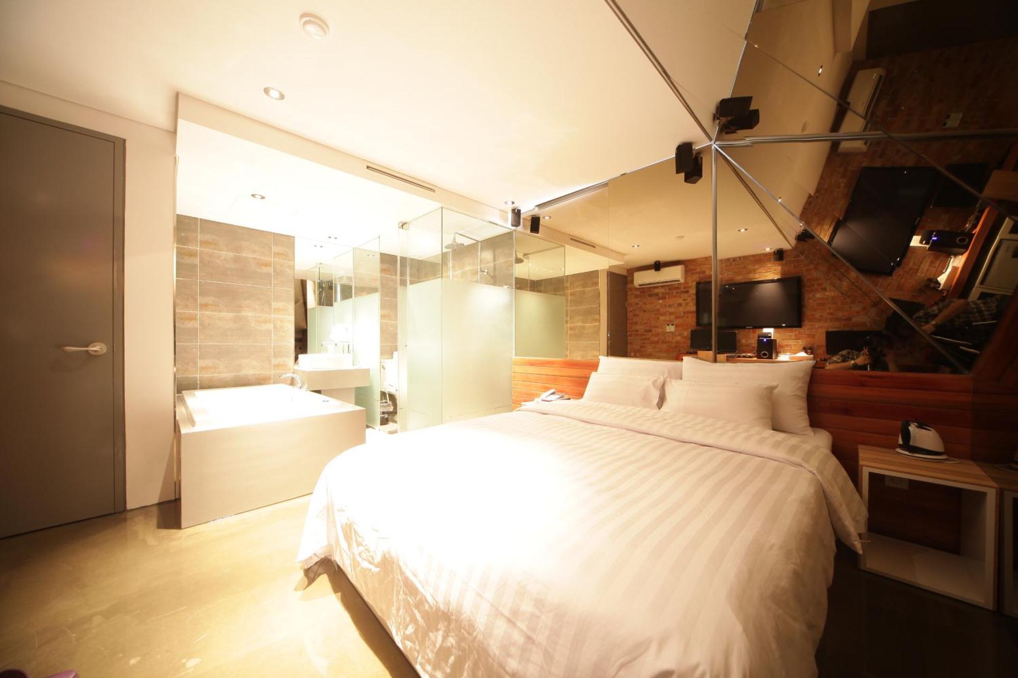 Hotel Jongno Pop Leeds Premier 3*