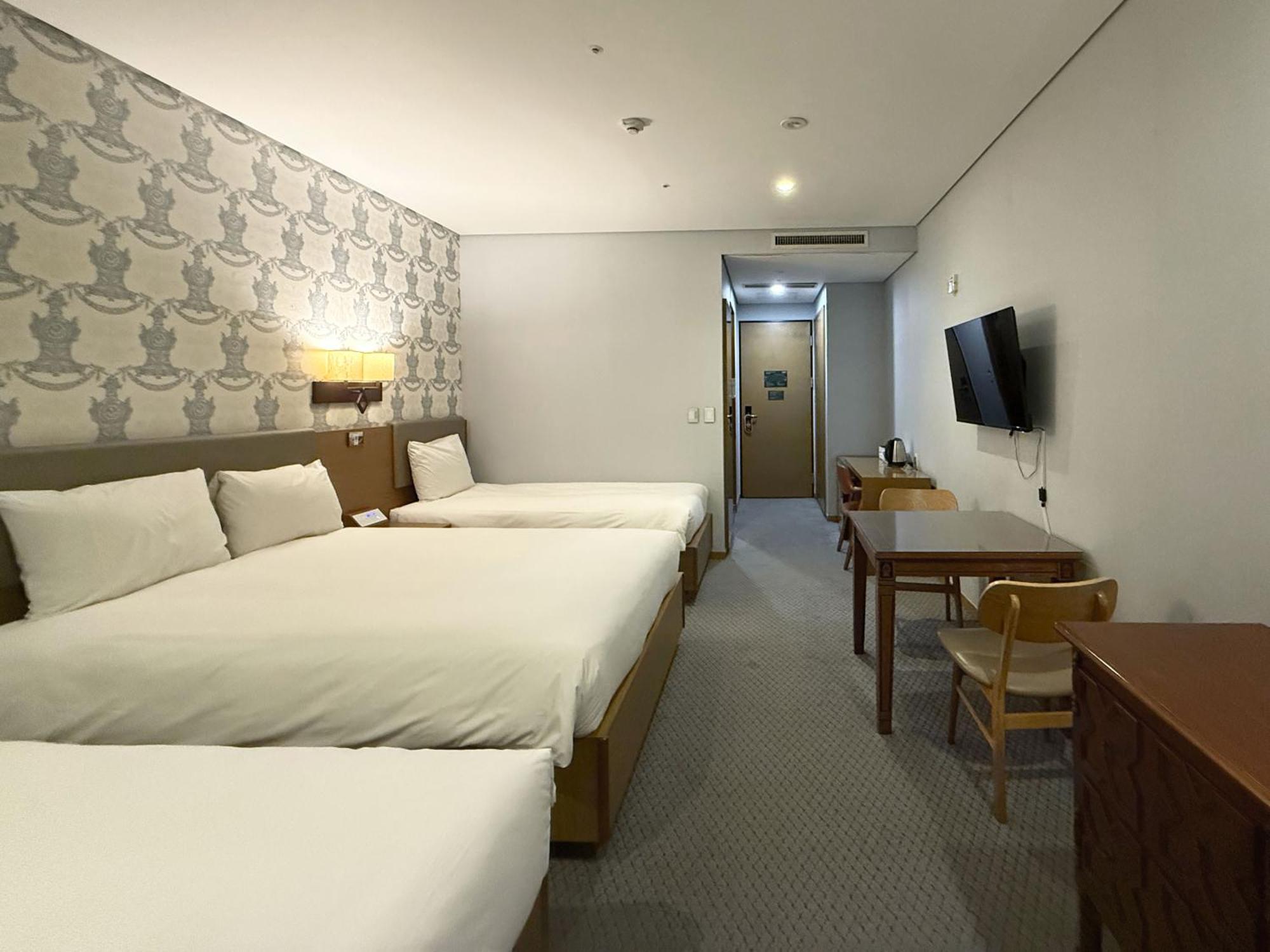 Mohenic Myeongdong Hotel 3*