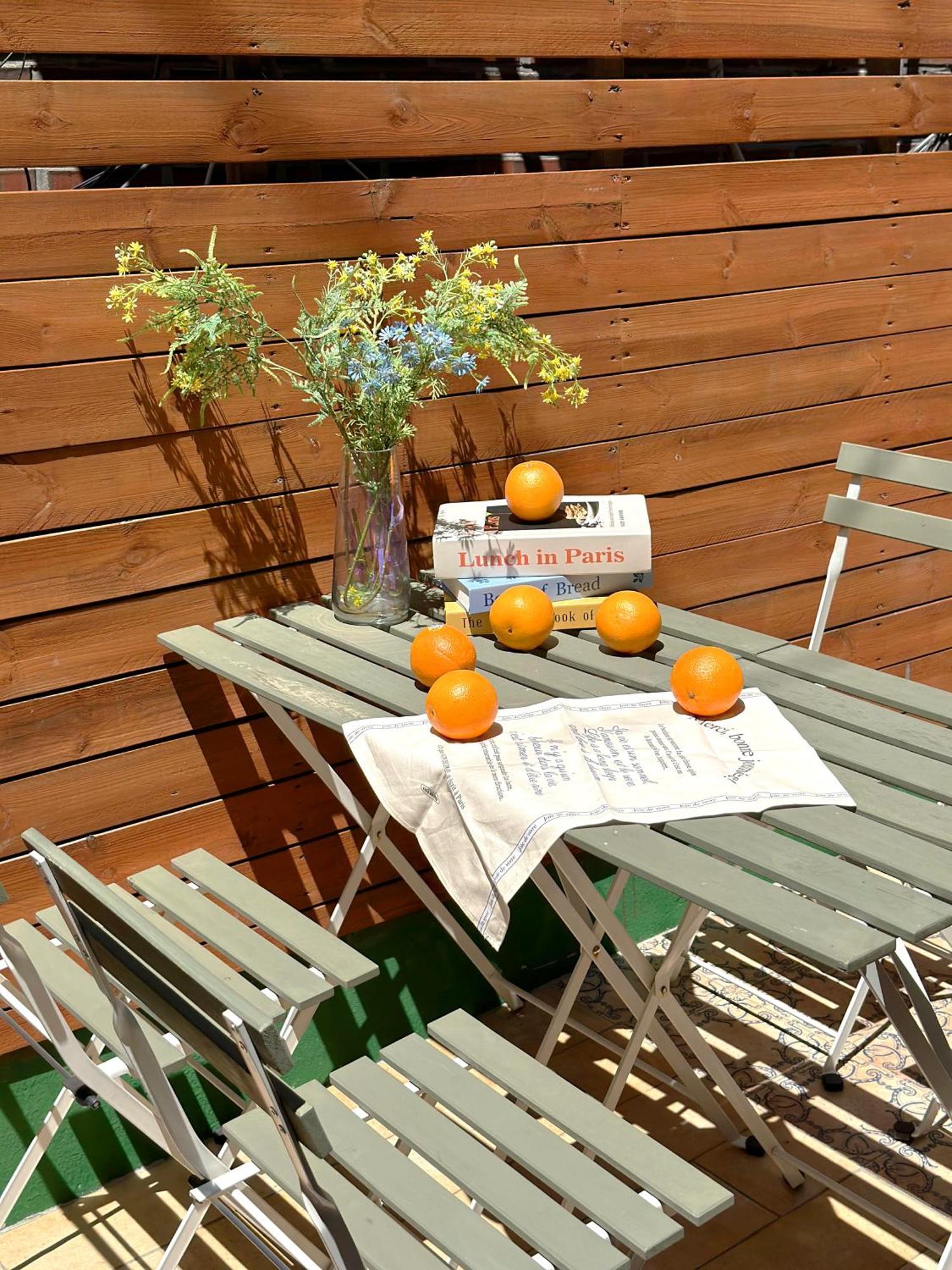 Apartment Hongik Univ Station Greenery Terrace House