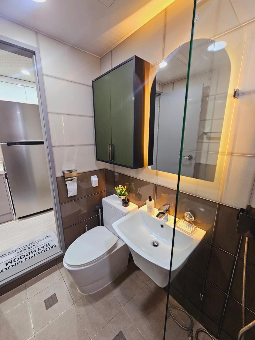 Clean And Stylish Two-room Near Hwagok Station Seoul
