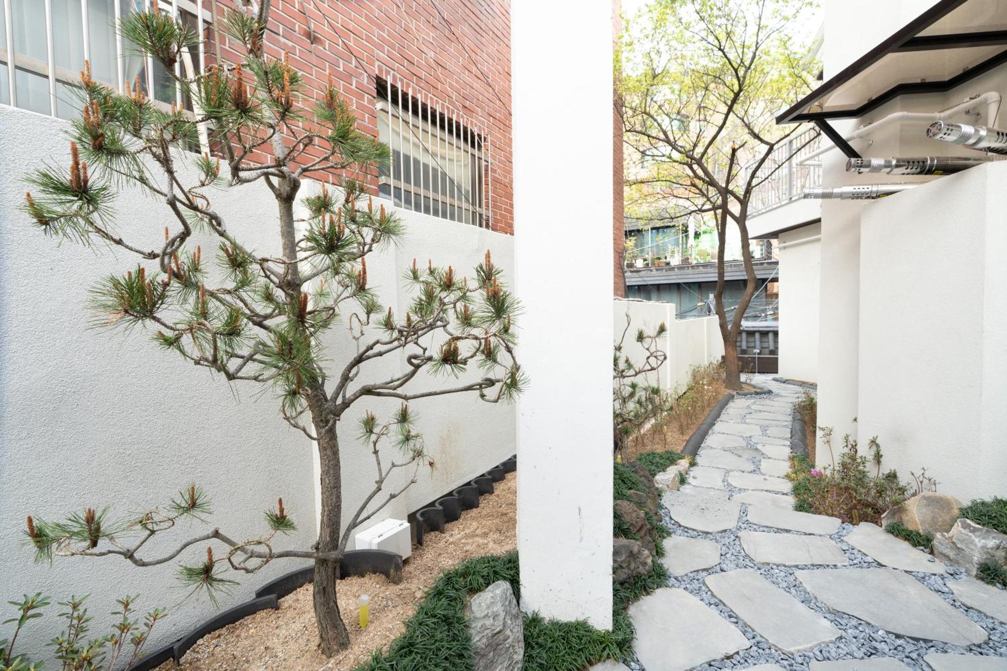 Boro Hanok In Myeongdong Seoul