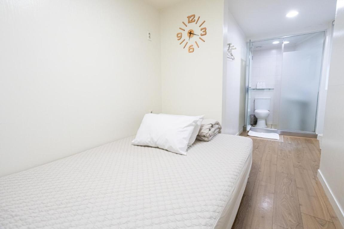 K Myeongdong First 2* Seul