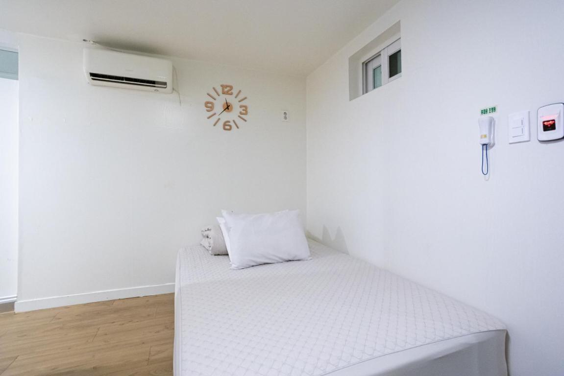 K Myeongdong First Casa de hóspedes