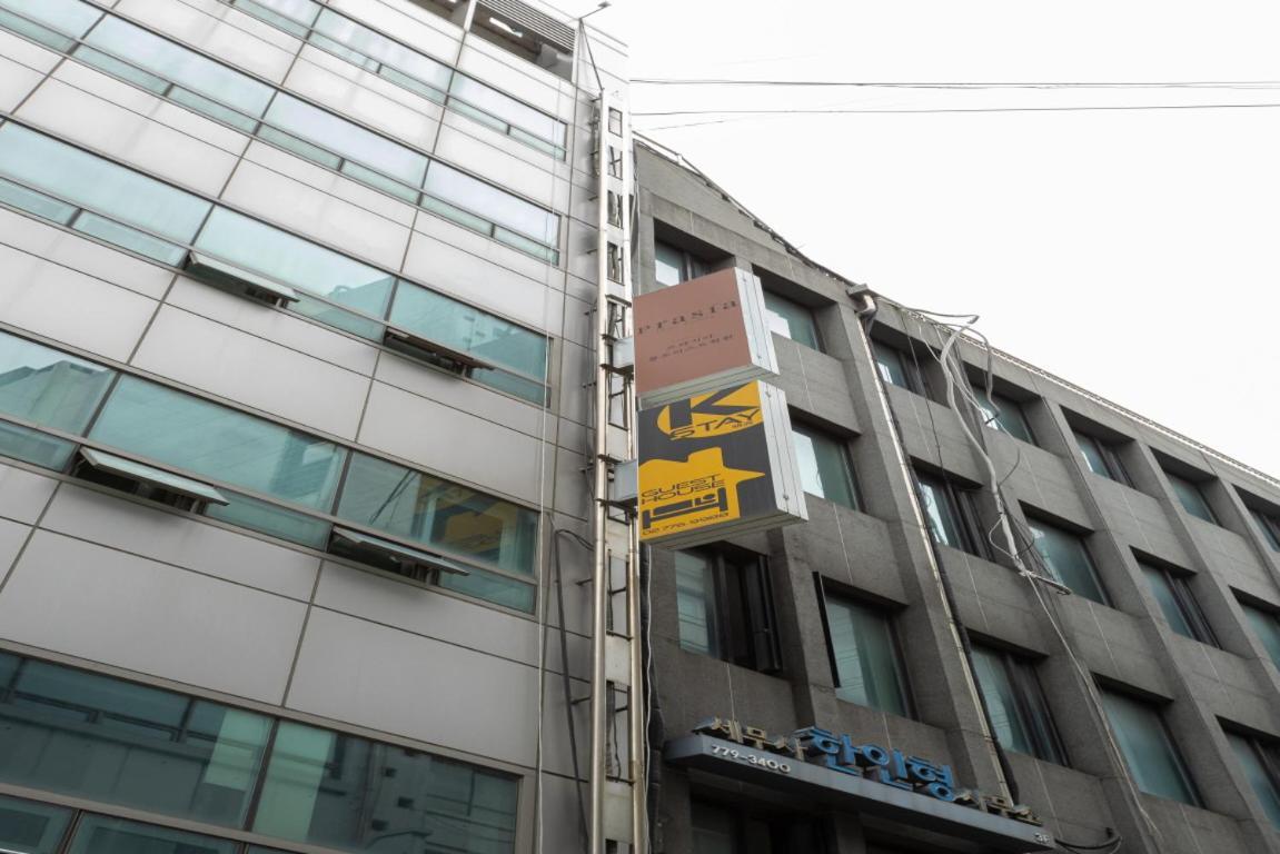 Casa de hóspedes K Myeongdong First 2*