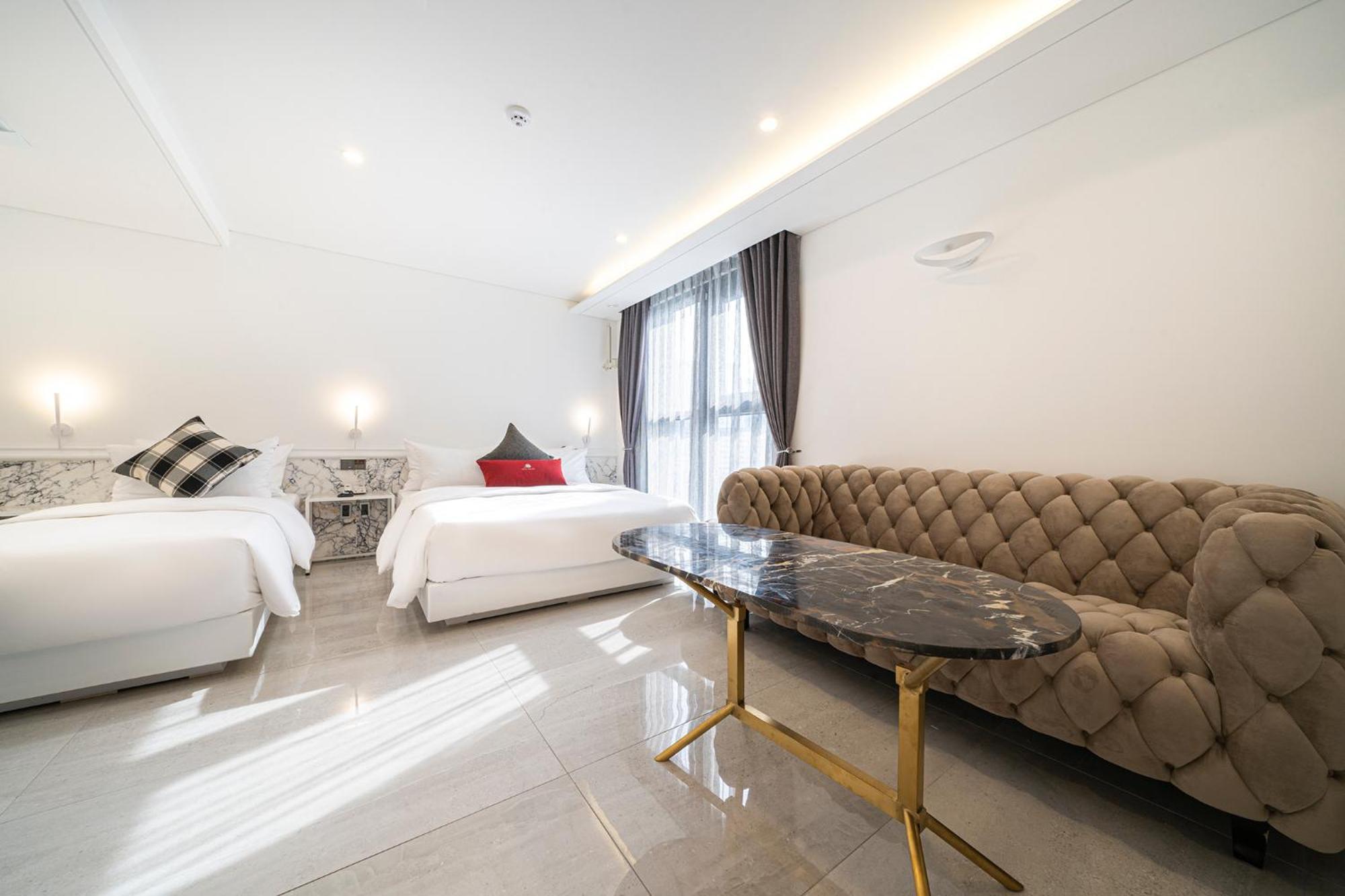 The Jongno Hotel