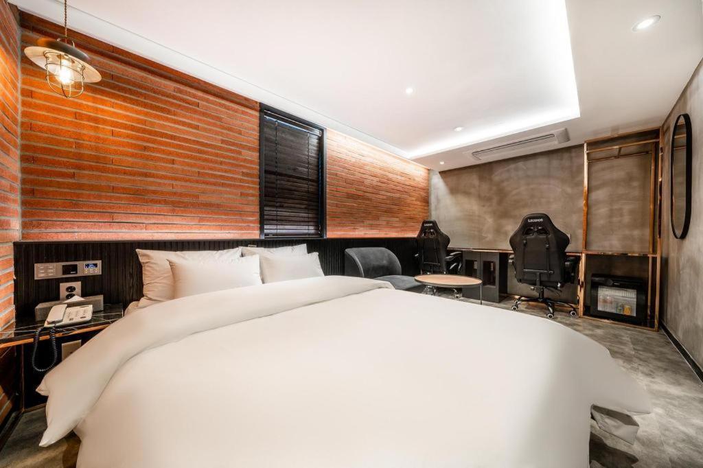 Jongro Hotel Laboum Motel