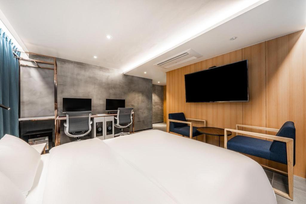 Jongro Hotel Laboum motel
