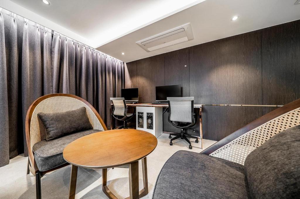 Motel Jongro Hotel Laboum 2*