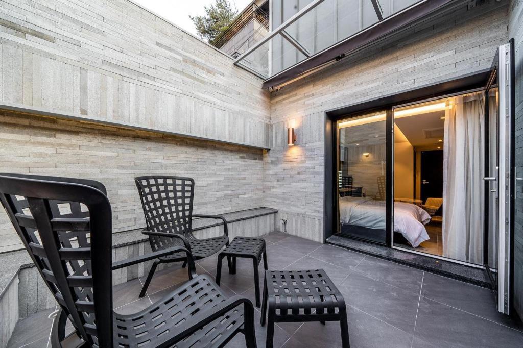 Jongro Hotel Laboum