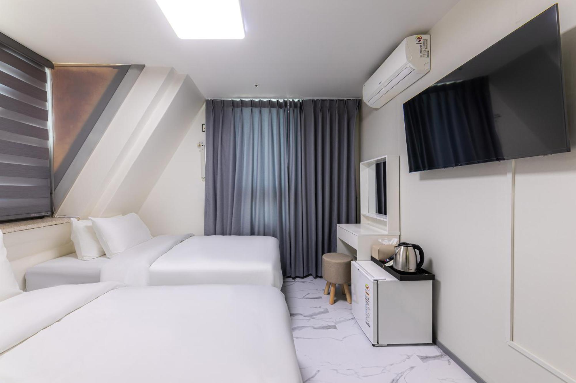 Mj Jongno Hotel 2*