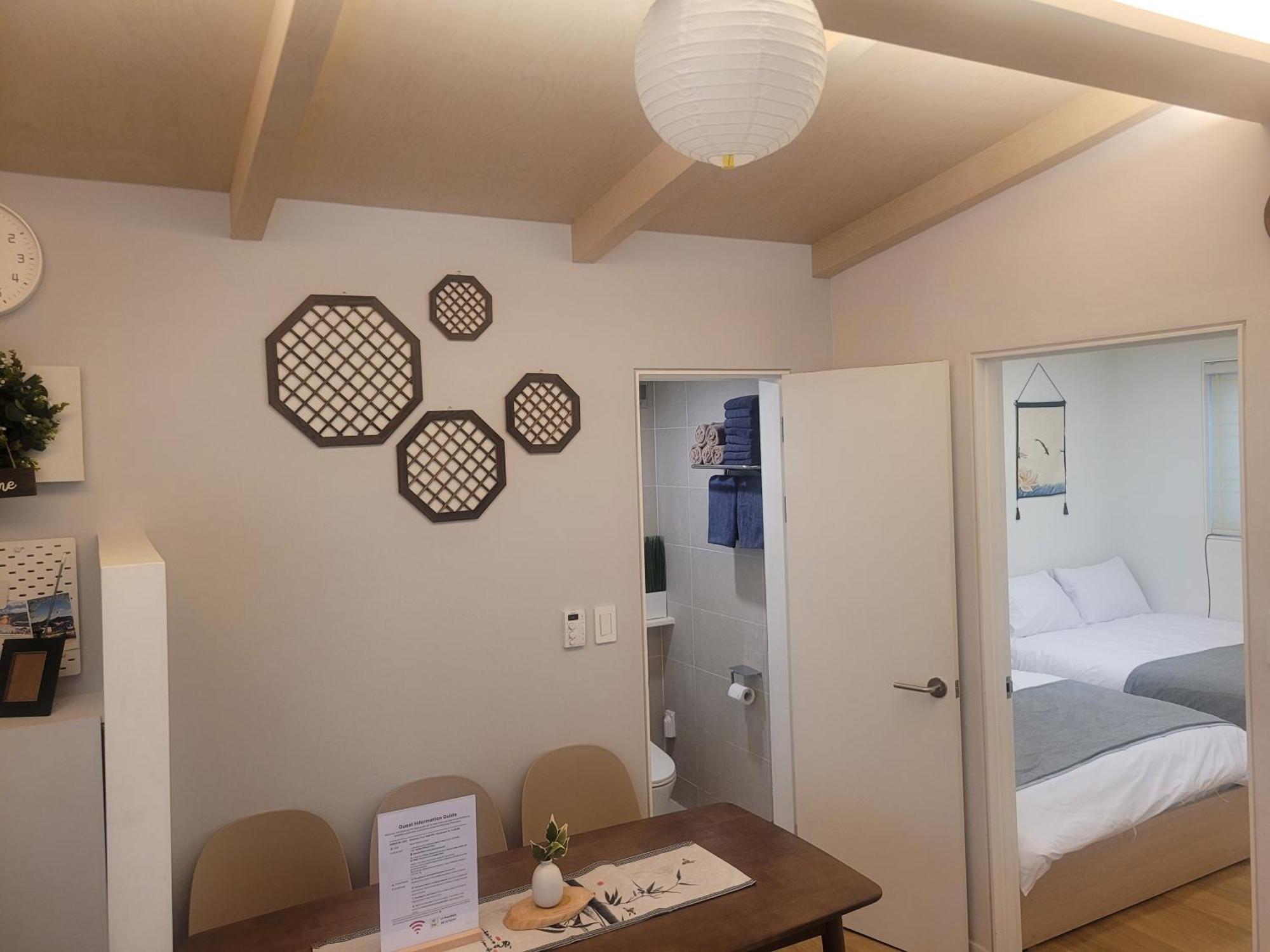 Hello & Hangang Park, 5 Min Walk From Konkuk University, Seongsu, Jayang Subway Stations