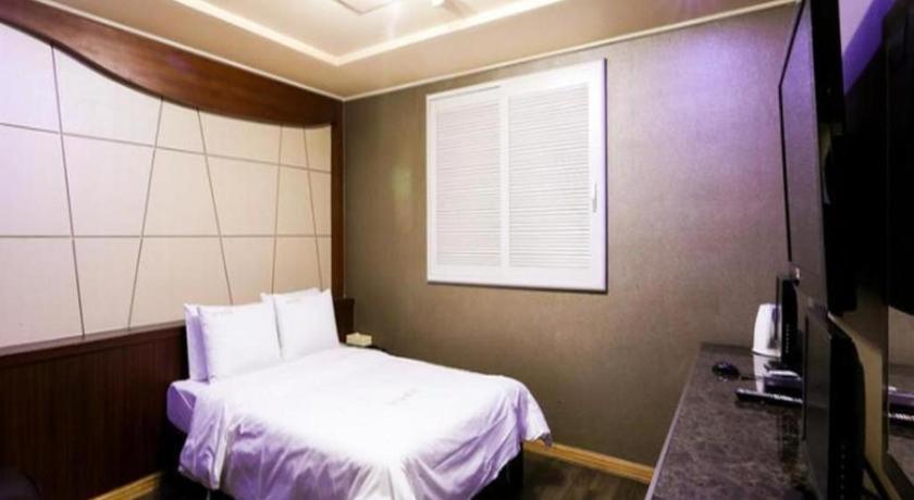 Cs Hotel 2*