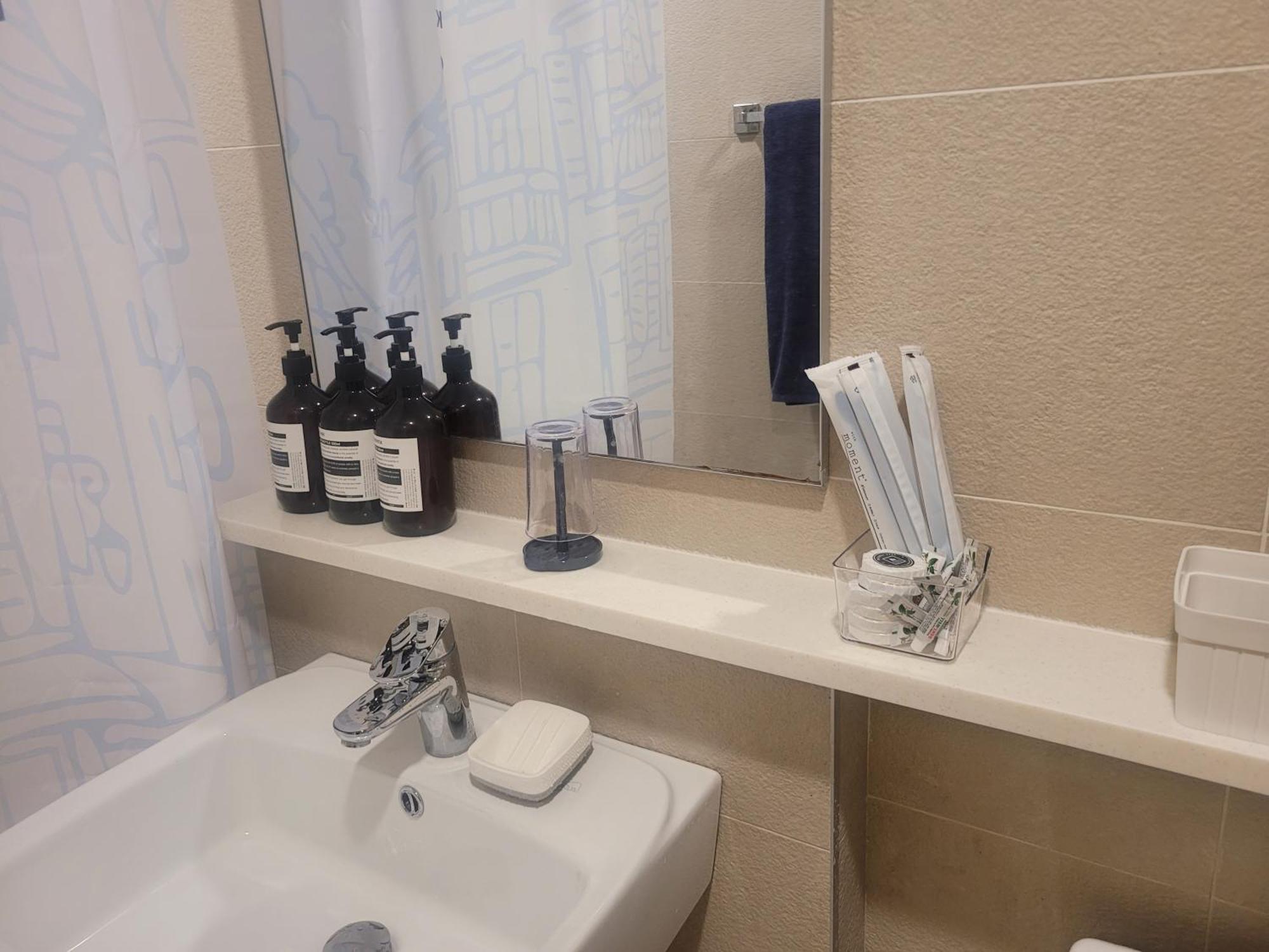 Hello & Hangang Park, 5 Min Walk From Konkuk University, Seongsu, Jayang Subway Stations Villa