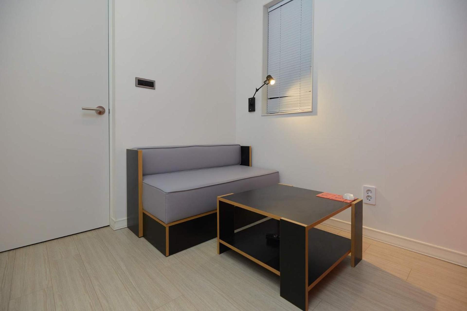 Aank Sinchon Hotel