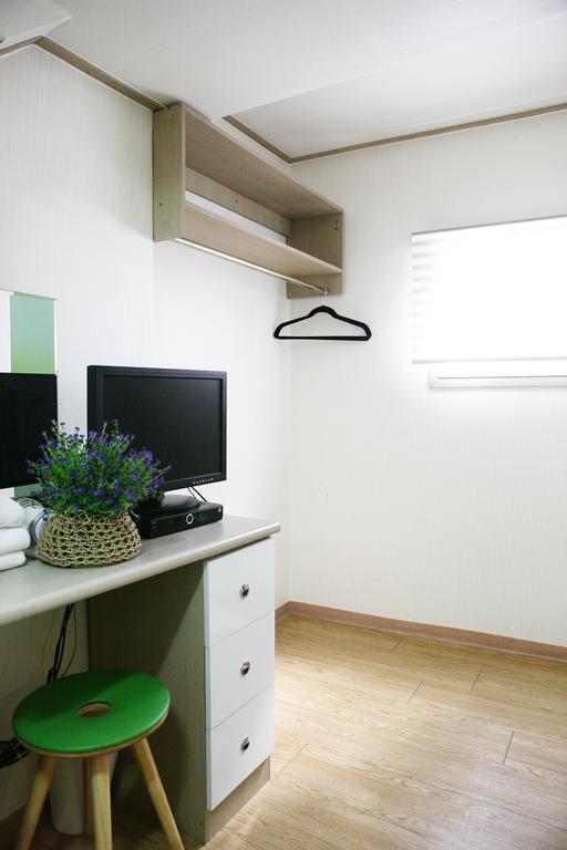Aparthotel K-Pop Residence Myeongdong 1