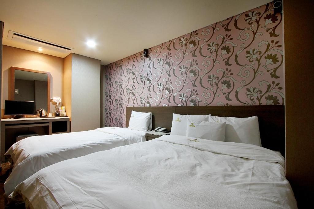 Jj Hotel