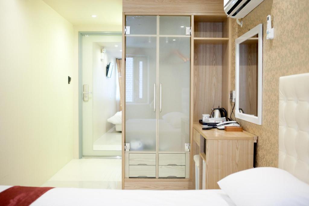 Cozy Myeongdong Hotel 3*