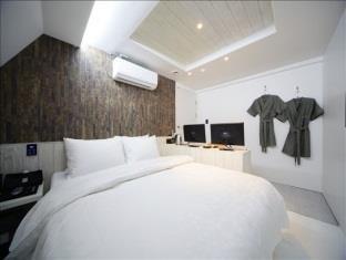 Lusso Hotel