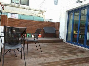 Hostel Zzzip In Hongdae Seoul