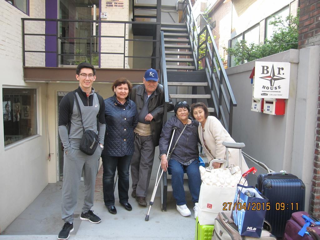 Br. Hongdae Guest house 2*