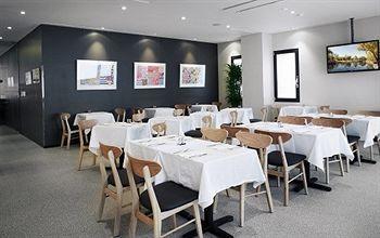 Doulos Jongno Hotel 3*