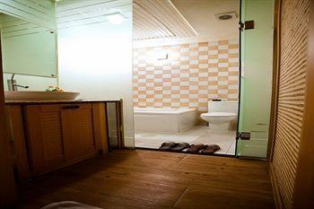 Hotel Comfort Yeouido 3*