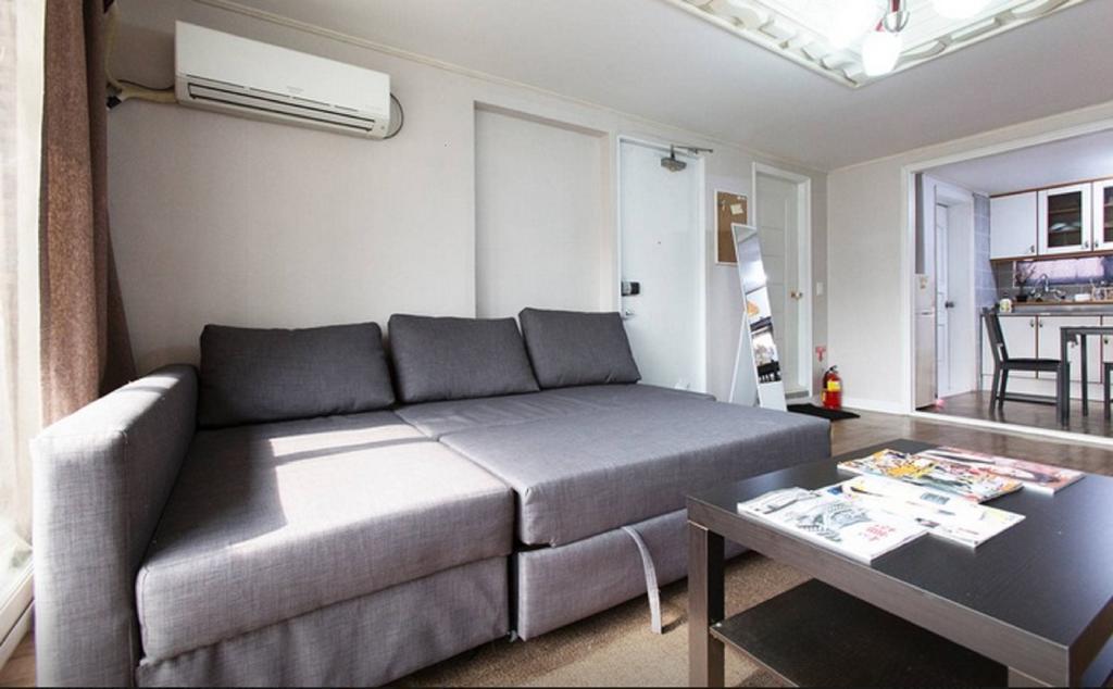 House In Hongdae 1 *