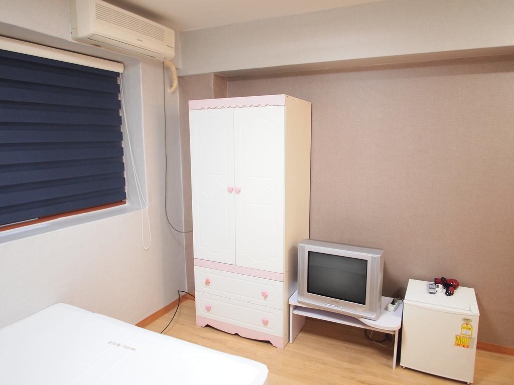 Hostel Shinchon