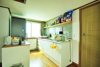 The One Hongdae In - Foreigner Only Hostel *