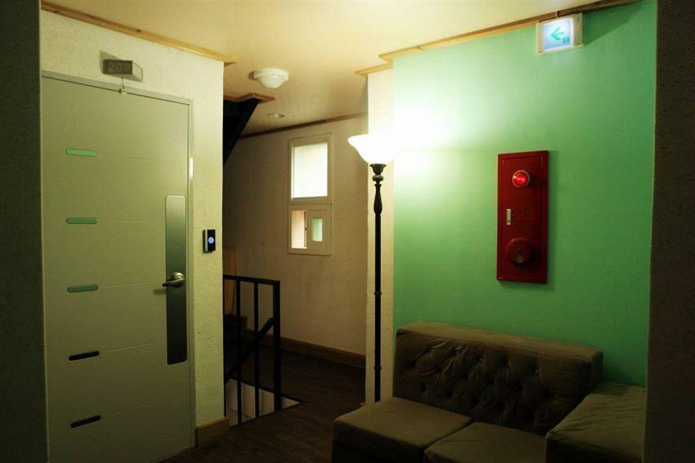 Must Hotel 2*